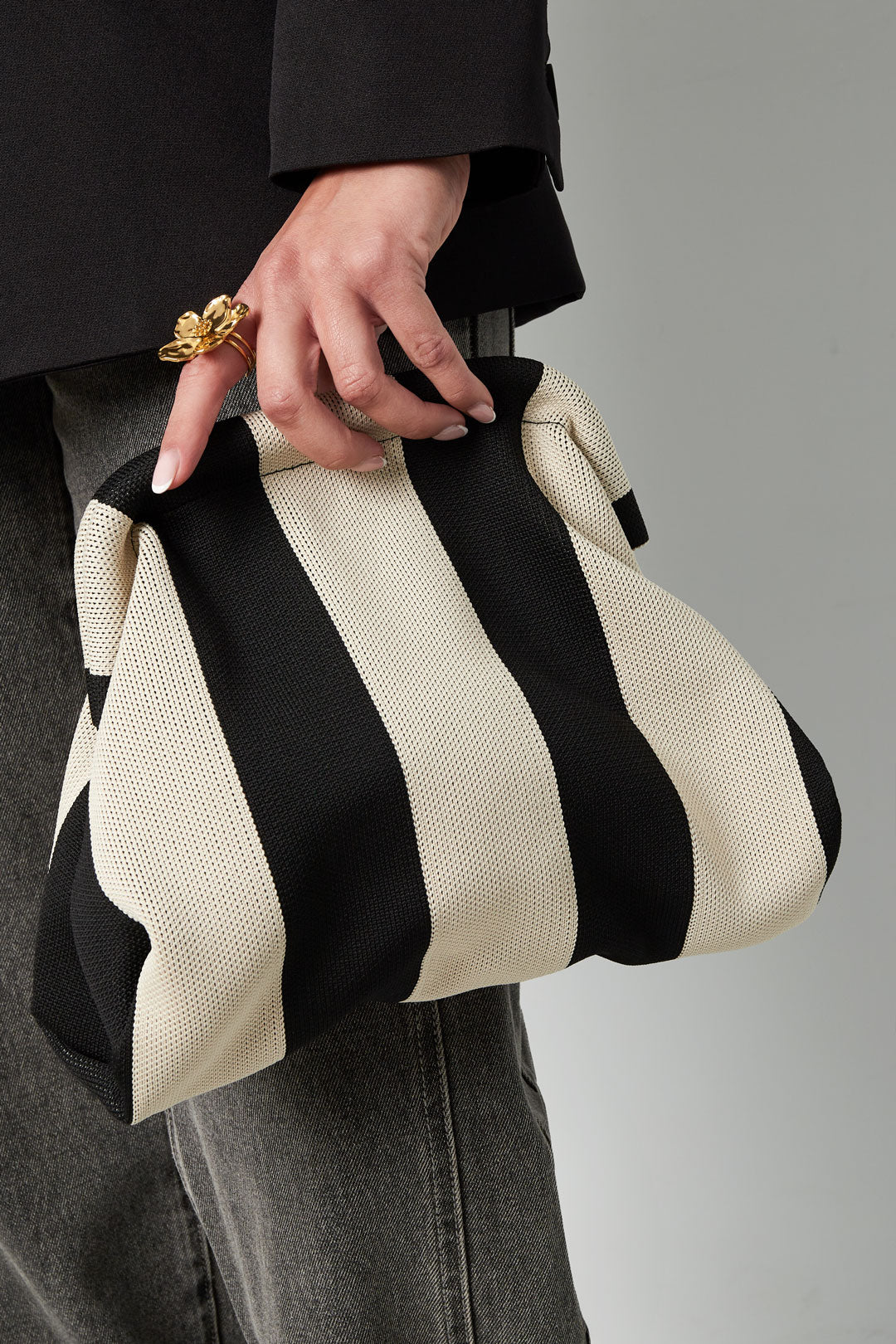 Striped beach clutch
